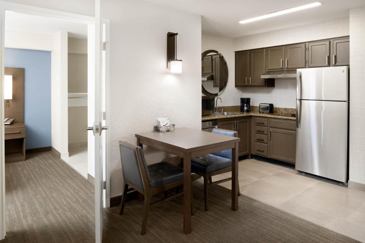Residence Inn Плезантон Экстерьер фото