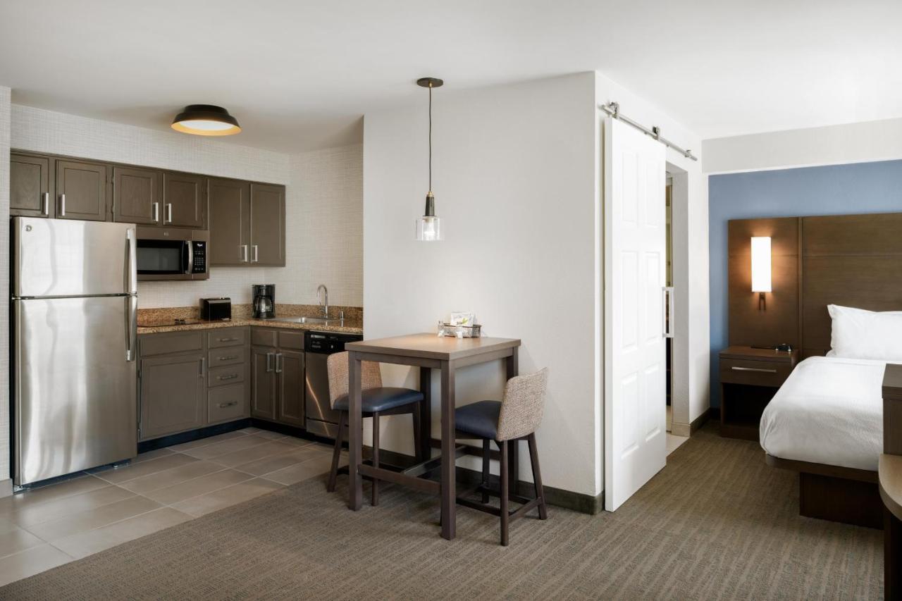 Residence Inn Плезантон Экстерьер фото