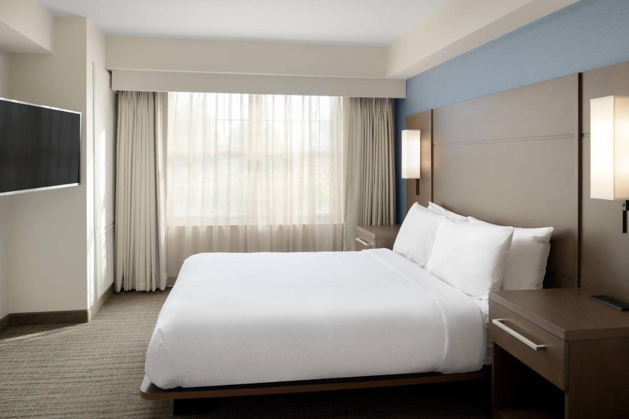 Residence Inn Плезантон Экстерьер фото