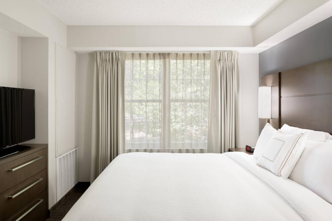 Residence Inn Плезантон Экстерьер фото