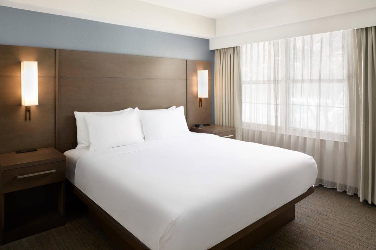 Residence Inn Плезантон Экстерьер фото