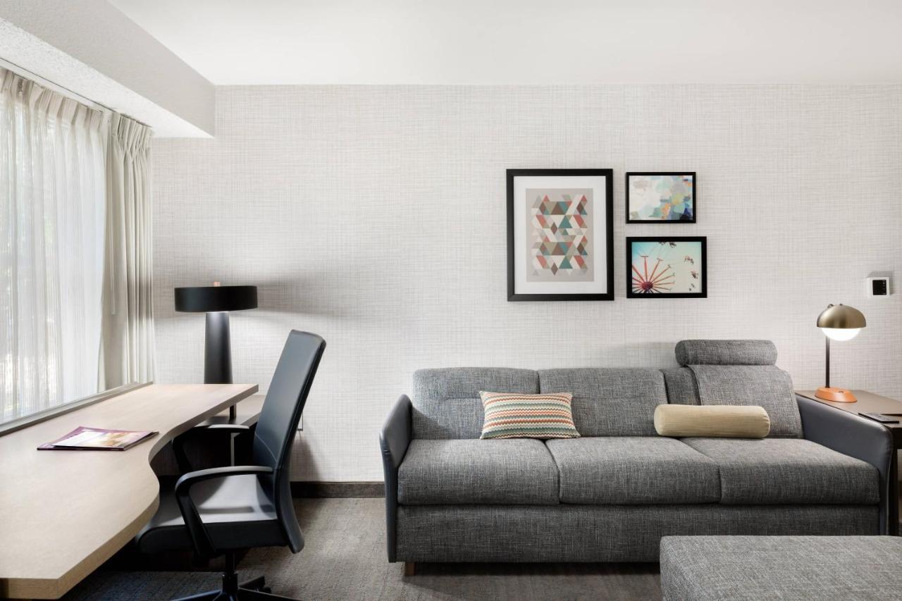 Residence Inn Плезантон Экстерьер фото