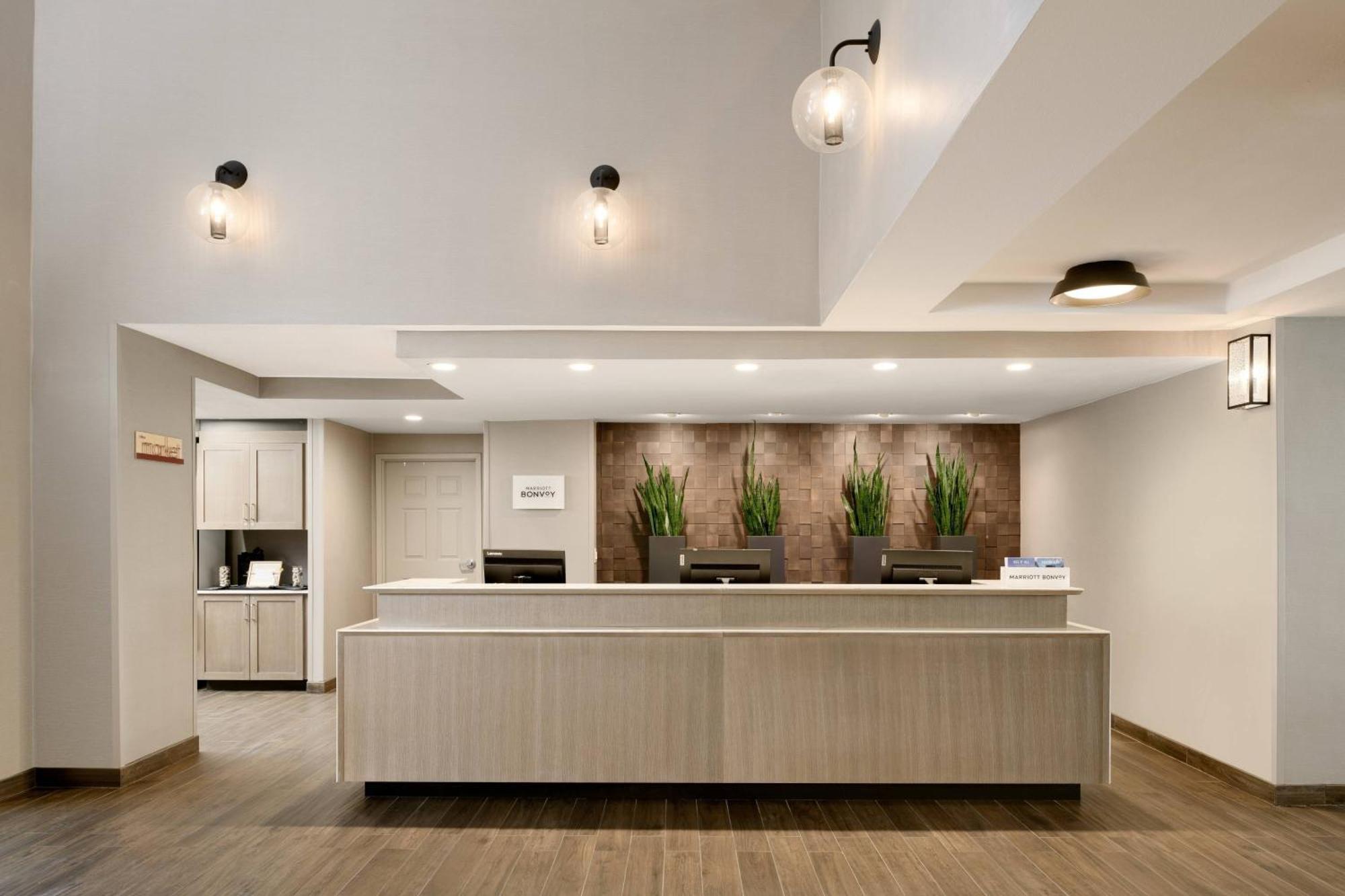 Residence Inn Плезантон Экстерьер фото
